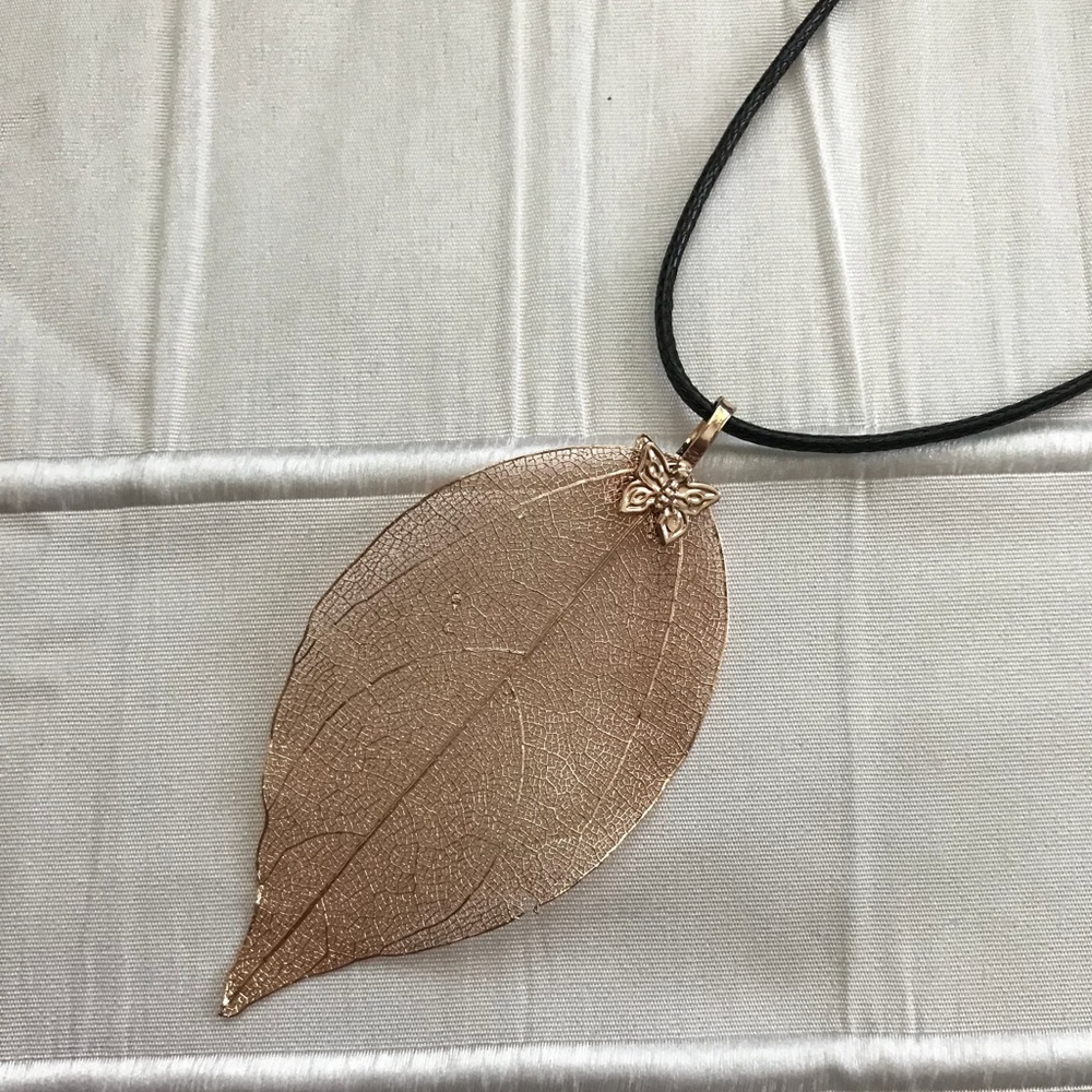 NEW Natural Leaf Dried Hand Painted Gold Pendant